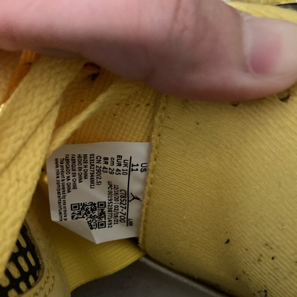 Jordan Retro 4 Lightning. Used, 100% Authentic. - Picture 5 of 5